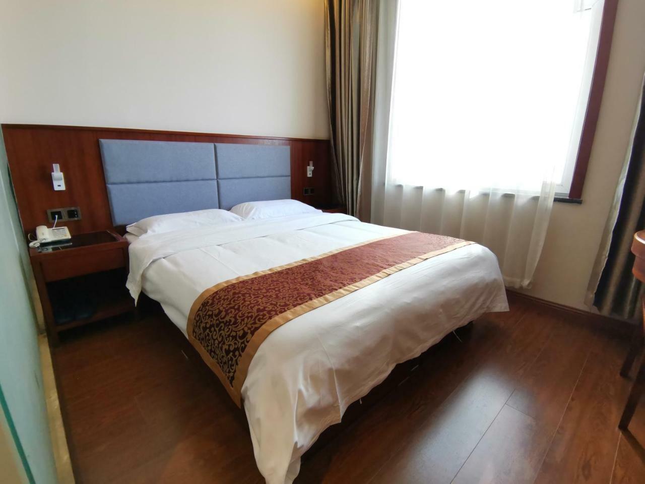 Beijing Gongmei Blue Peacock Business Hotel Экстерьер фото
