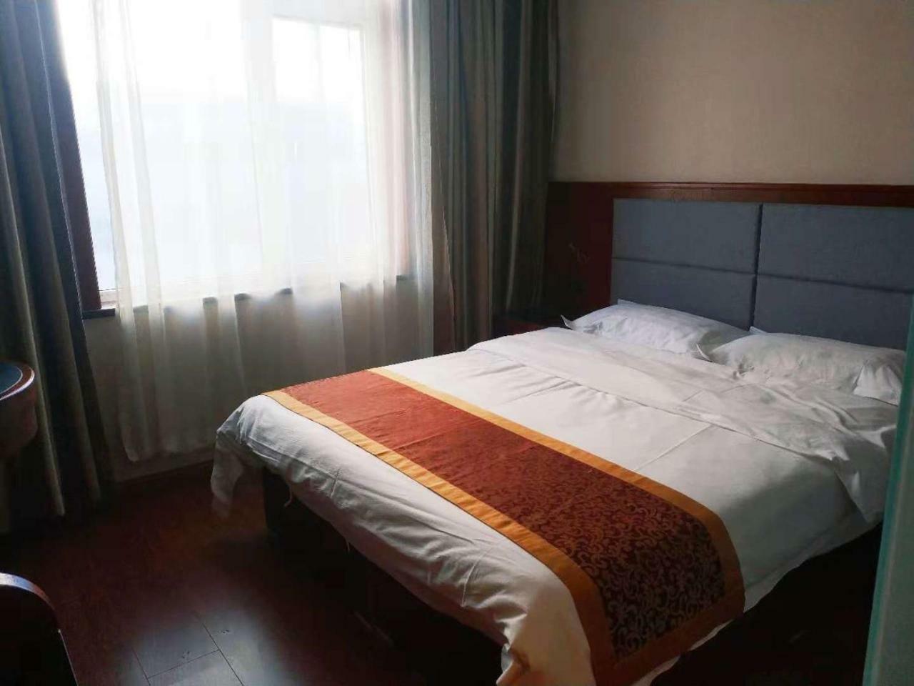 Beijing Gongmei Blue Peacock Business Hotel Экстерьер фото